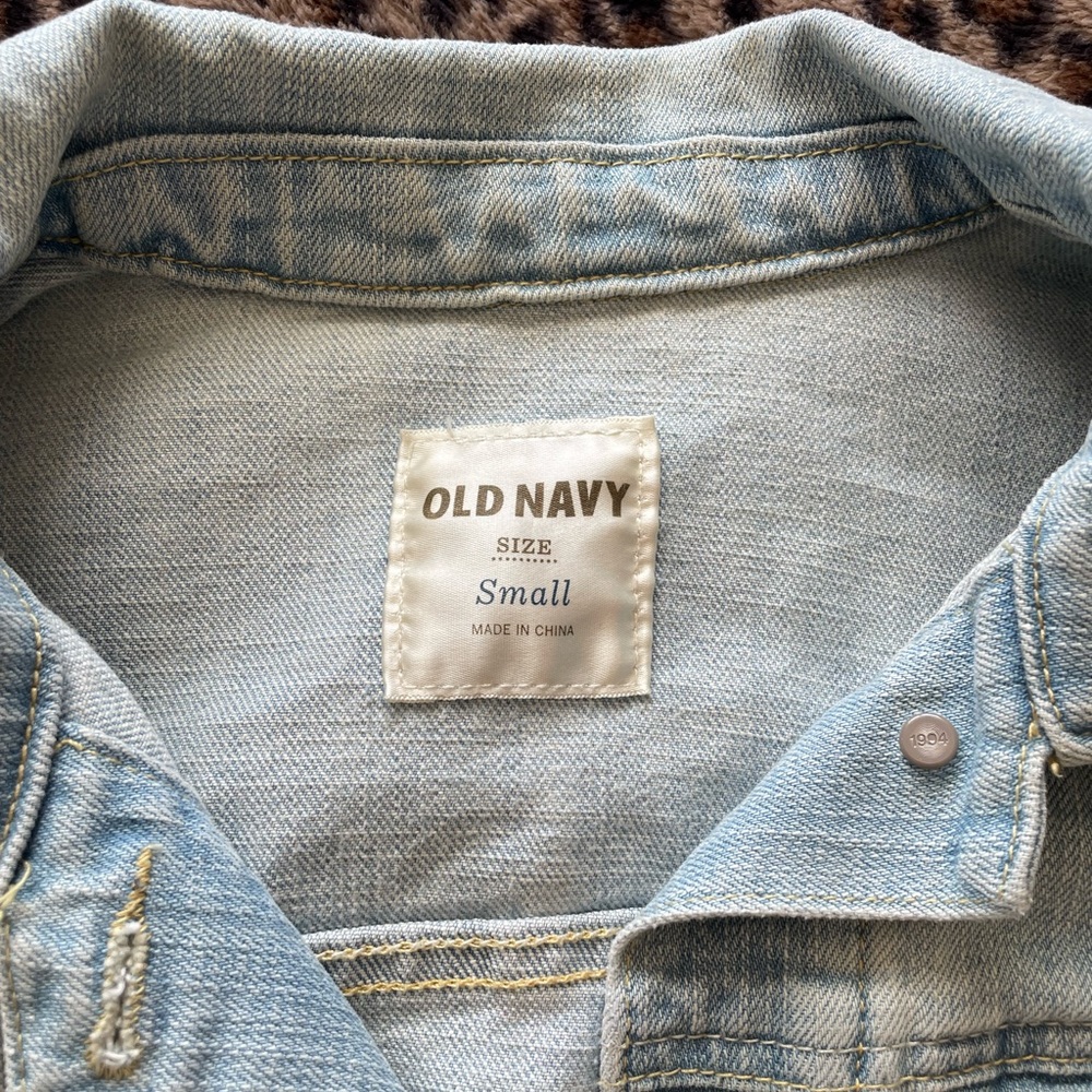 Old Navy Light wash blue jean jacket size small